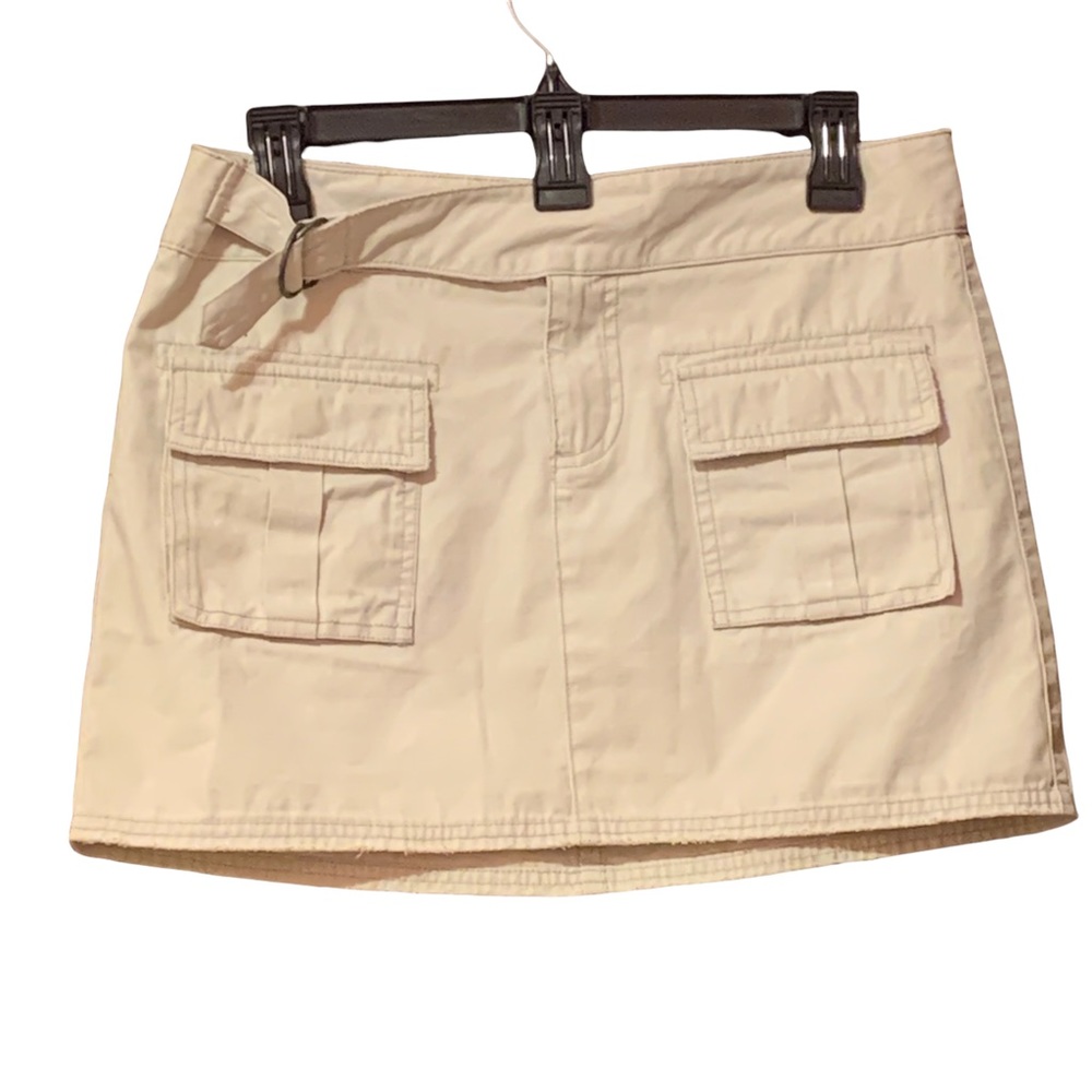 American Eagle Outfitters Skirt Size 4 Tan with Buckle at Waist Multiple Pockets